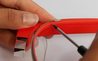 有机框架眼镜怎么拆镜片，有机框架眼镜怎么拆镜片视频